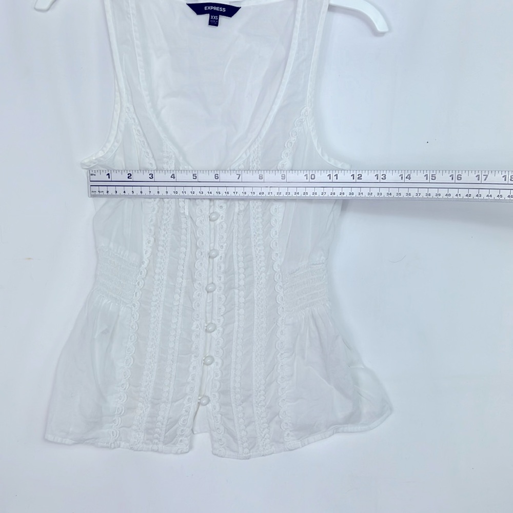 #0838 Express White Floral Button-Up Top | Size: XXS - Picture 2 of 6